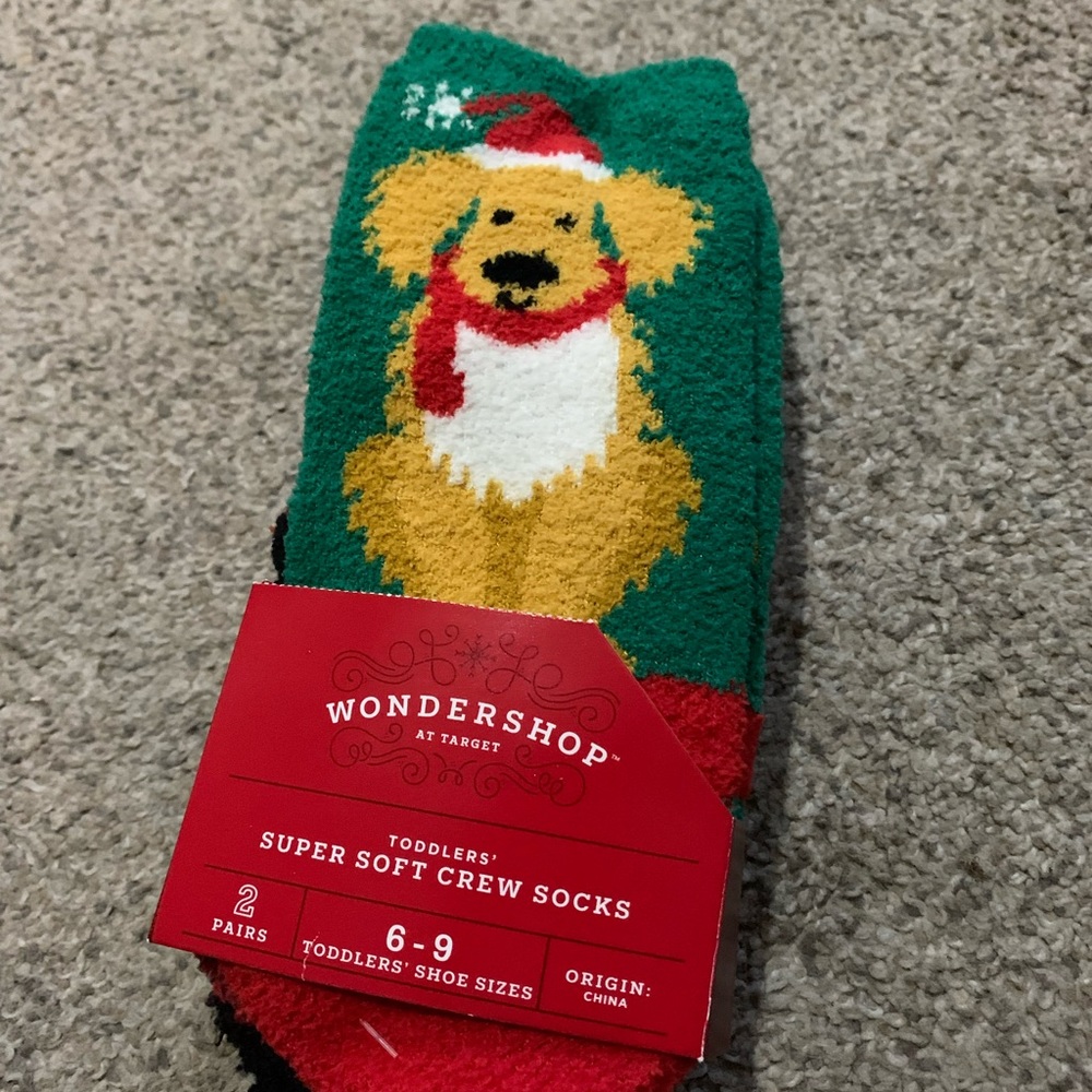 2 pairs holiday socks